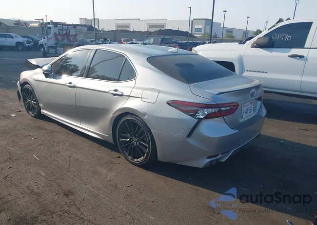 4T1K61AK4MU587472: 42736574