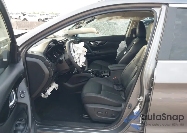 JN1BJ1CV9NW352262: 42736689