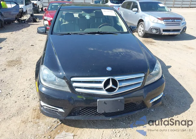 WDDGF8BB8CR200253: 42735797