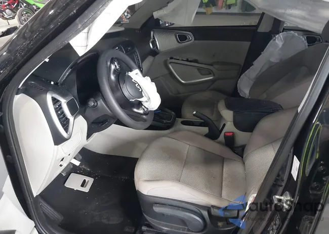 KNDJ23AU3P7851745: 42735997