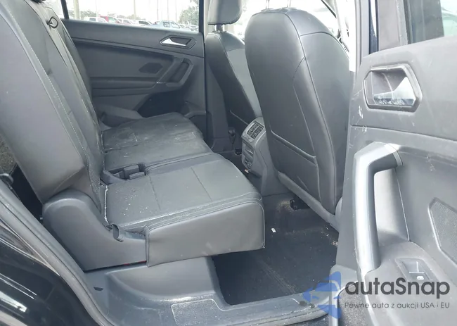 3VV3B7AX0JM178597: 42736122