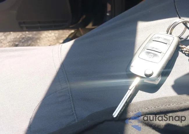 3VWLL7AJ3EM232789: 42737539