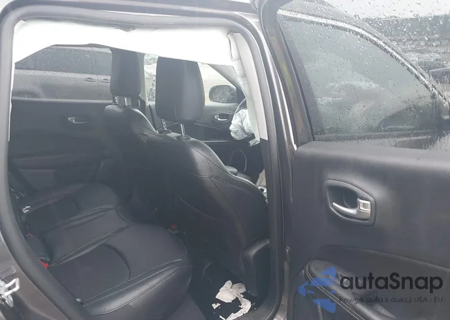 3C4NJDBB2KT767962: 42736757