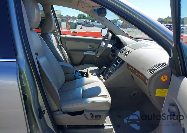 YV1CZ592751189536: 42736822