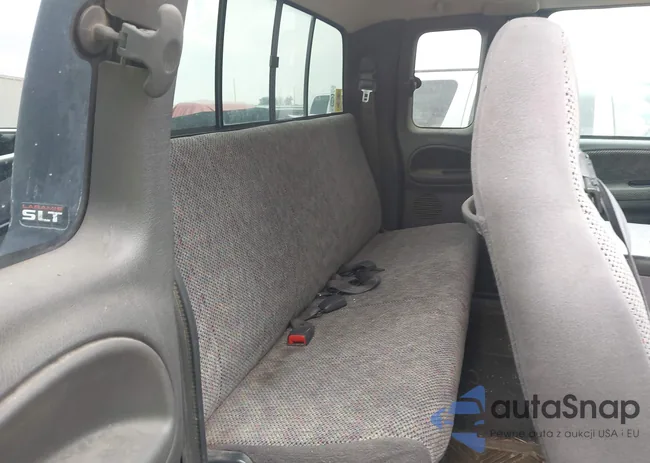 3B7HF13Z6XM543409: 42737088