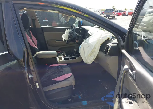 KNDPM3AC8L7629174: 42737099