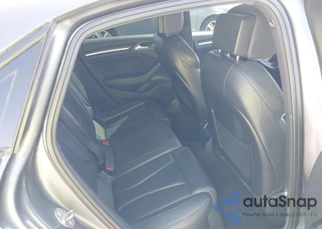 WAUGUGFF6J1021127: 42737113