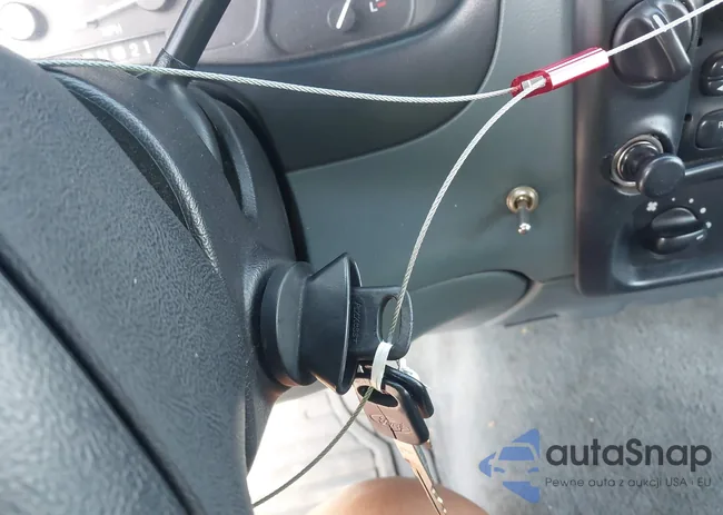 1FMDU34X3TUC22832: 42738515