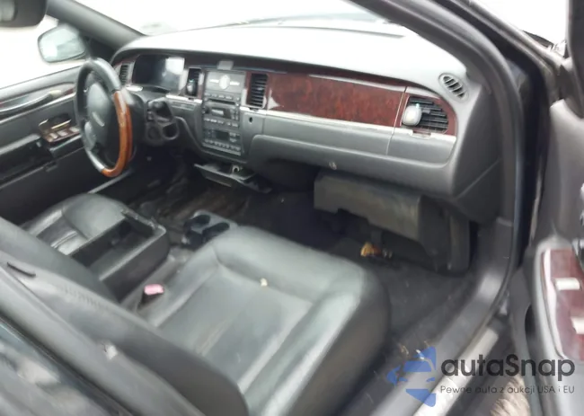 2LNHM82V89X619390: 42737892