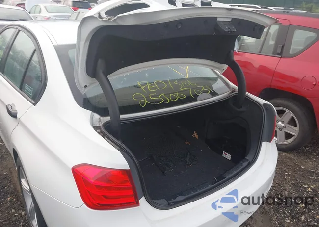 WBA3B5G50DNS03871: 42737973