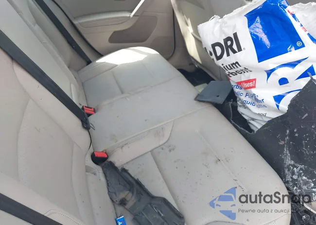 3VW2A7AU0FM037018: 42738075