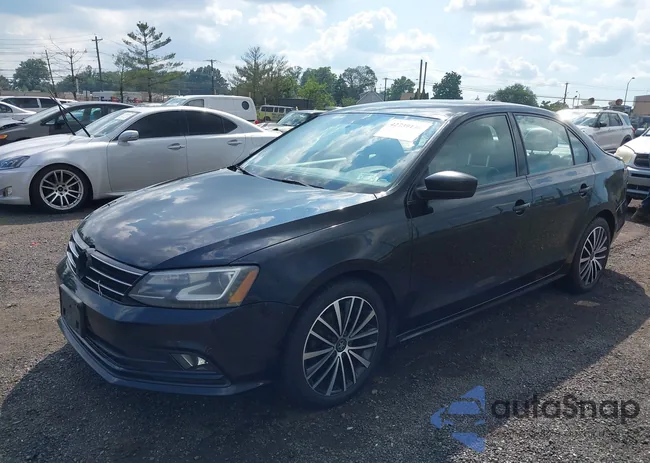 3VWD17AJ1GM391453: 42739146