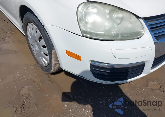 3VWJM71K28M172957: 42739151