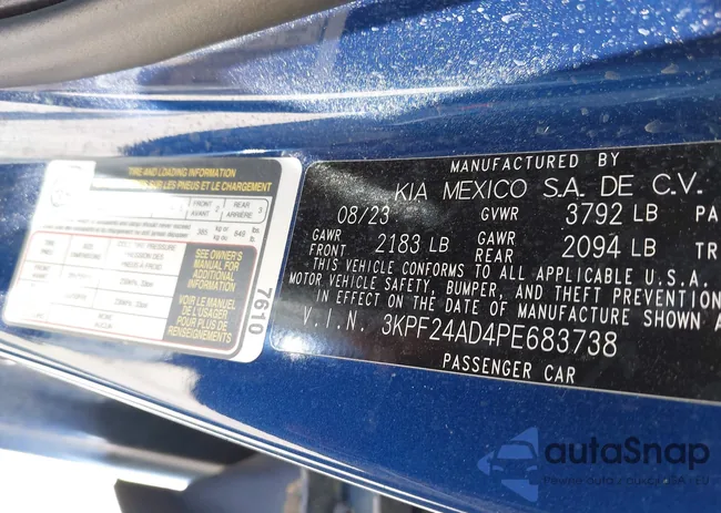 3KPF24AD4PE683738: 42739181