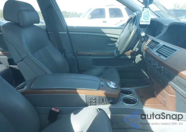 WBAGN63403DR09724: 42739491