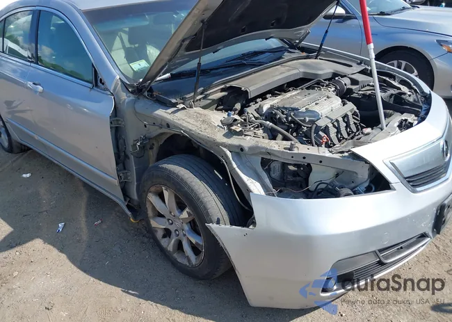 19UUA8F26CA033459: 42738938