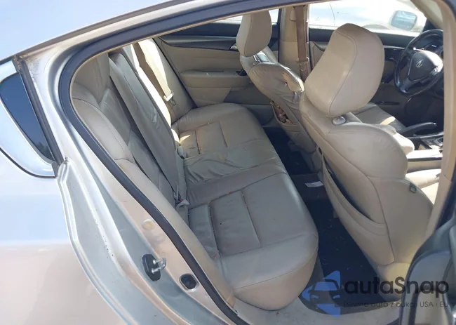 19UUA8F26CA033459: 42738938