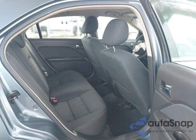 3FAHP0HAXBR216863: 42740202