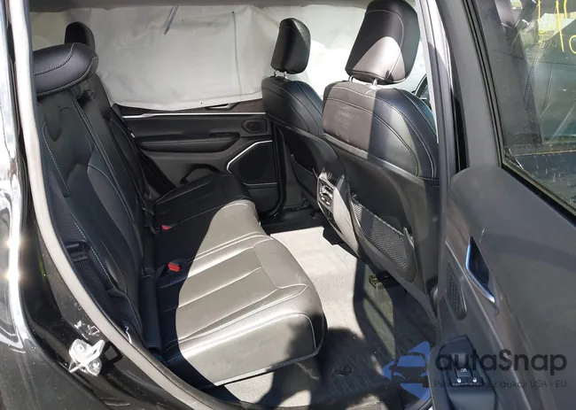 1C4RJYB66P8788220: 42740267