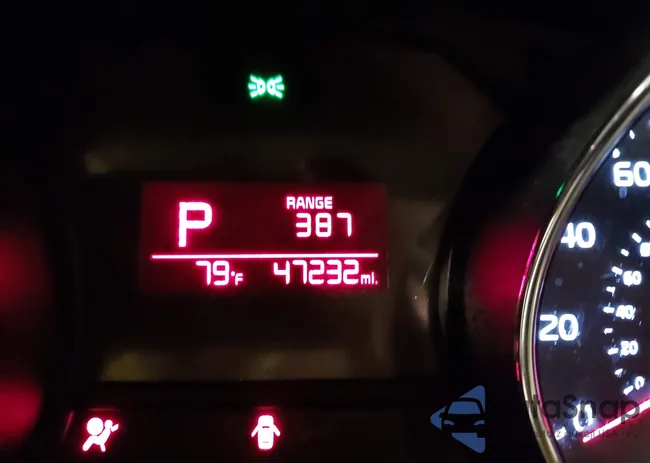 KNDMB5C12J6351777: 42740310