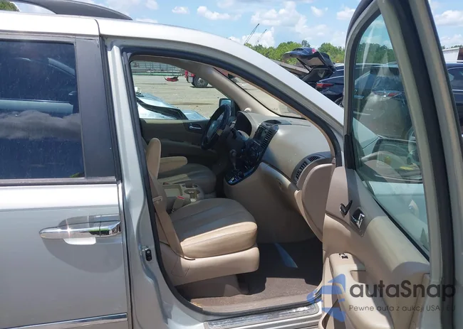 KNDMH4C76C6465314: 42740418