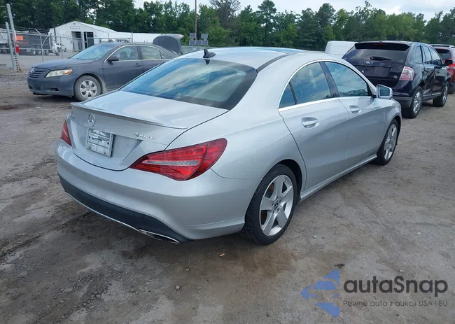 WDDSJ4GB5JN559168: 42739953