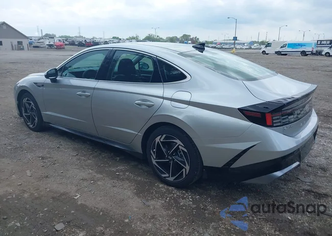 KMHL14JA0RA386107: 42739995