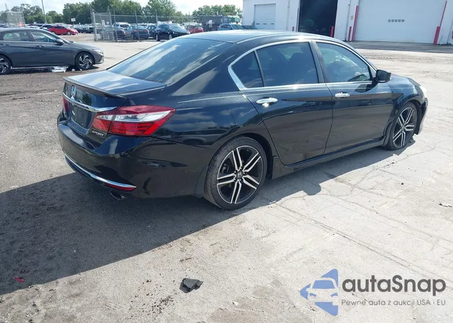 1HGCR2F50HA082398: 42741225