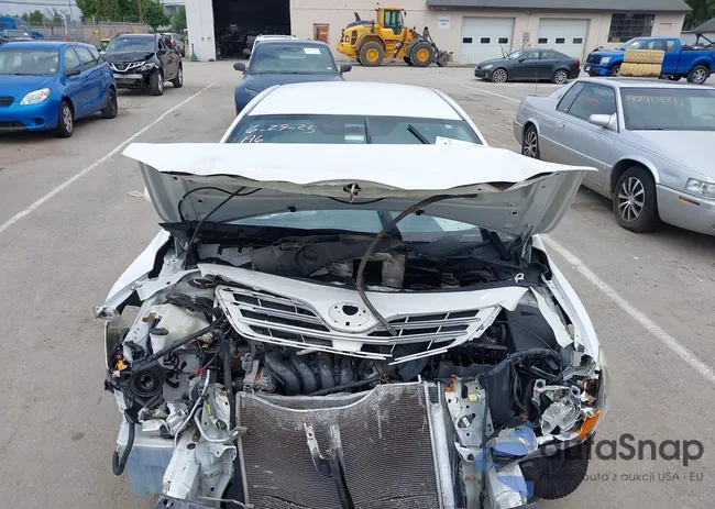 2T1BU4EE8DC965760: 42741422