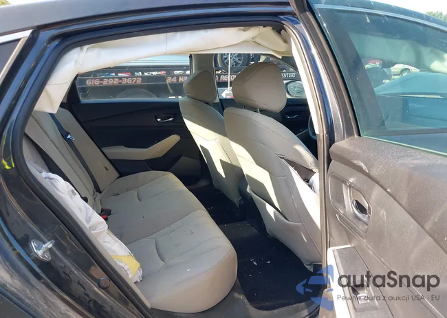 1HGCY1F38PA048929: 42742404