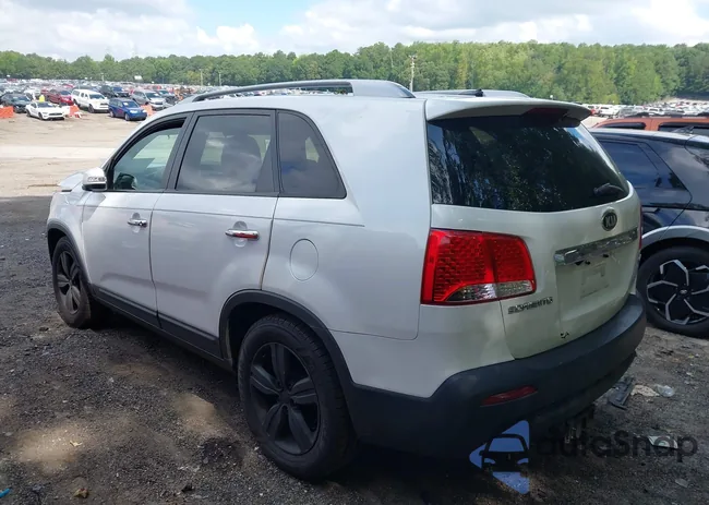 5XYKU3A26DG386440: 42742532