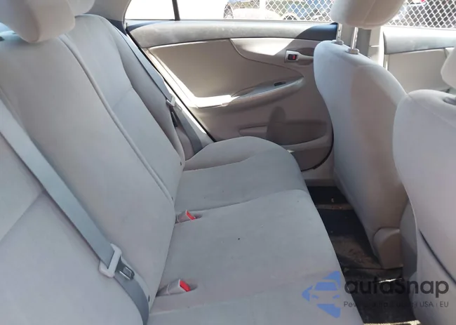 2T1BU4EE3DC943584: 42742564