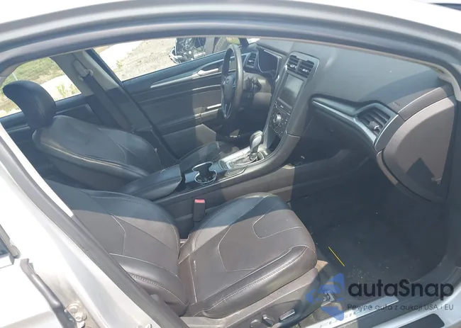 3FA6P0K92FR277796: 42742566