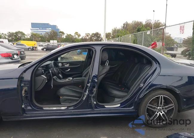 WDDZF4JB6KA594366: 42742672