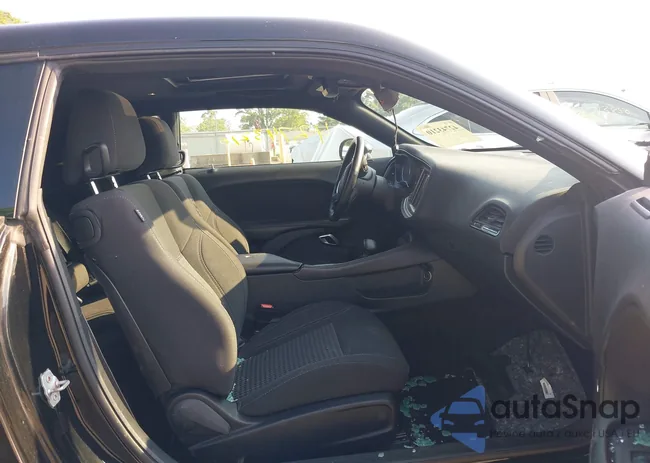 2C3CDZBT9JH229727: 42743210