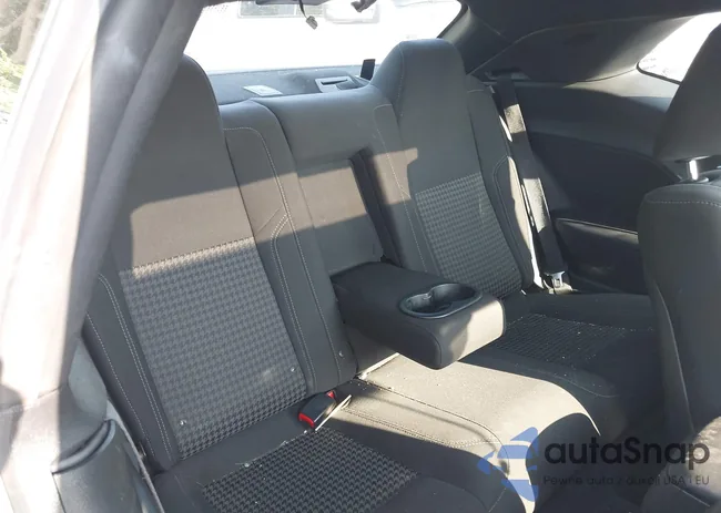 2C3CDZBT9JH229727: 42743210