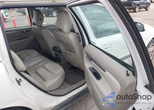 YV1SW53D421199791: 42743243