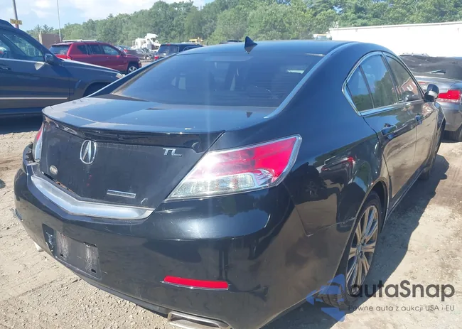 19UUA8F35EA007799: 42743463