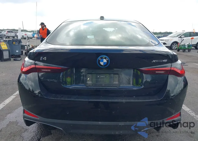 WBY83FB03RFT31075: 42743691