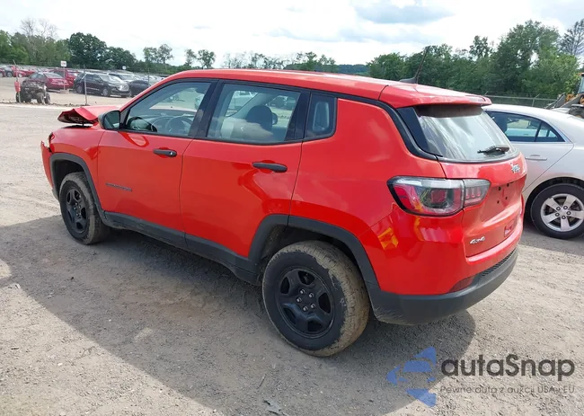 3C4NJDABXJT147909: 42742788