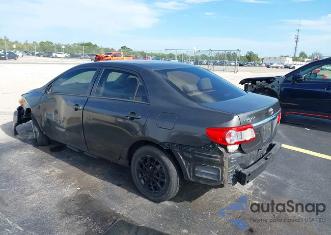 2T1BU4EE8CC877404: 42742817