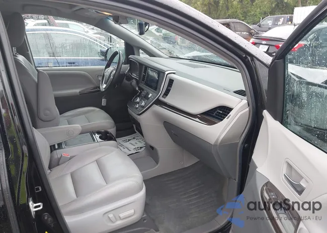 5TDYK3DC2FS635679: 42742824