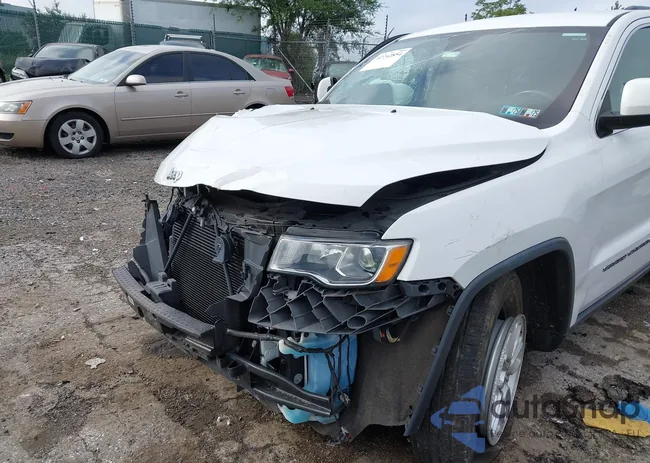 1C4RJFAG4JC390846: 42742854