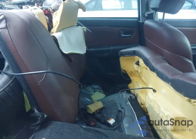 JM1BK323351261880: 42743001