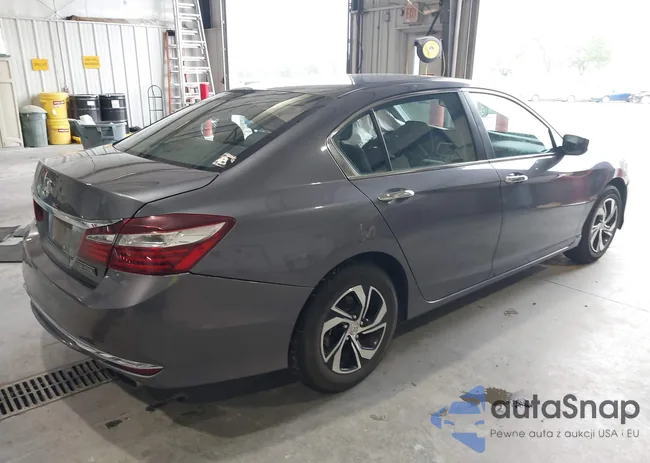 1HGCR2F31GA021056: 42743070