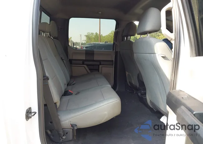 1FT8W3BN0LED82002: 42743074