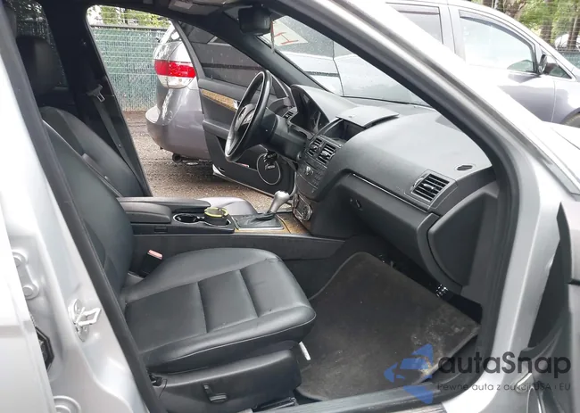 WDDGF56X48F016019: 42744487