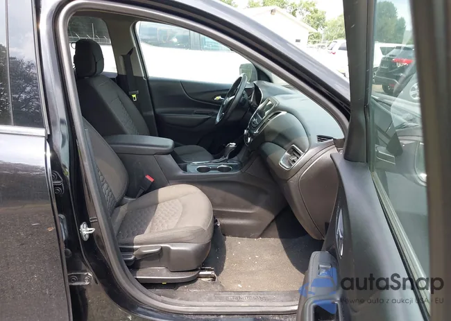 2GNAXKEV8K6124762: 42744526