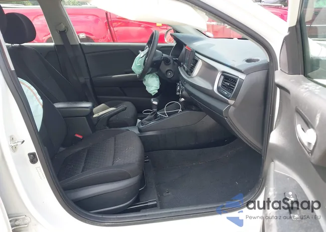 3KPA24AD8LE355484: 42744616