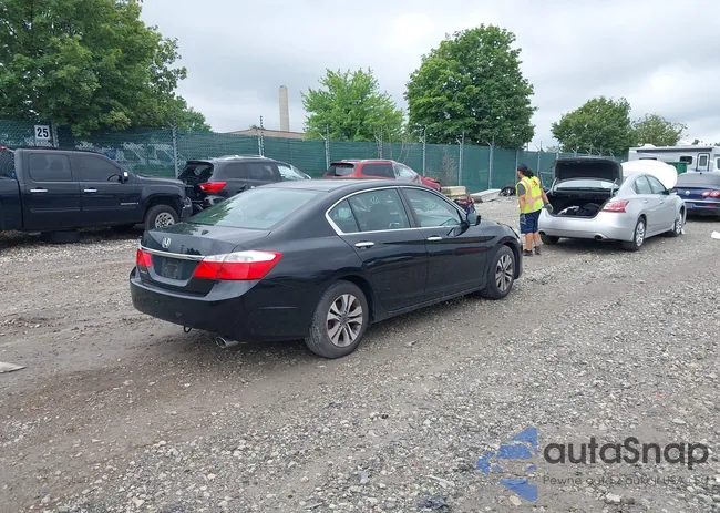 1HGCR2F3XFA011379: 42743866